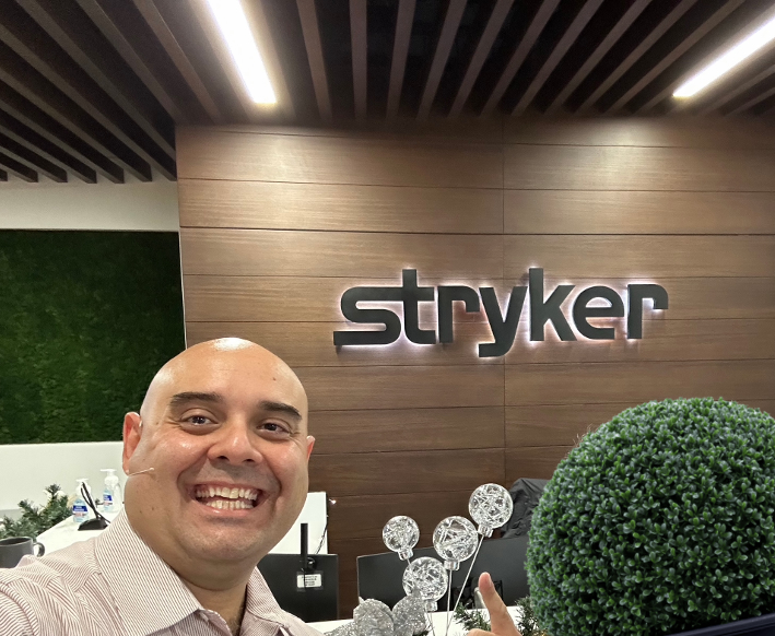 Maurizio Landi facilitating at Stryker's Costa Rica office